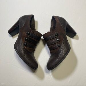 Born Crown Women’s 7.5 Brinkley T Moro Suede 901 Shoes Dark Brown. Pre-Owned.